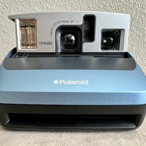 Polaroid One600 Classic Instant Camera with Film